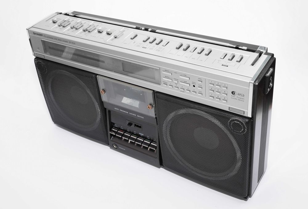 Radio magnetofon BOOMBOX SHARP GF-9595