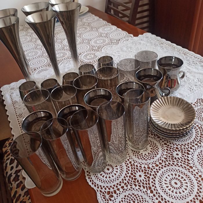 Zestaw  szkła dymnego srebrne