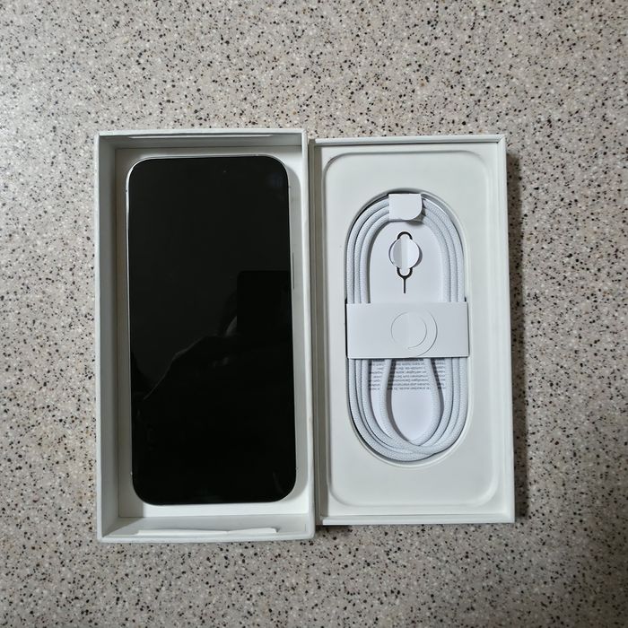 IPhone 16 pro max 256gb branco