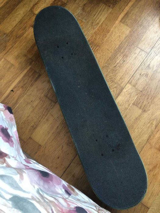 Skate Globe Beyond Paradise