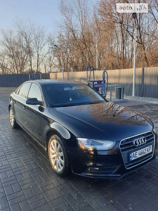 Продам Audi A4 2013