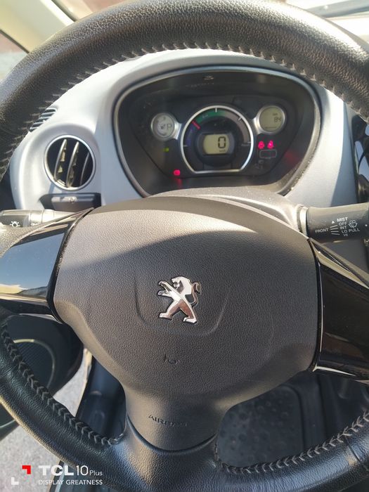 Peugeot Ion full eléctrico
