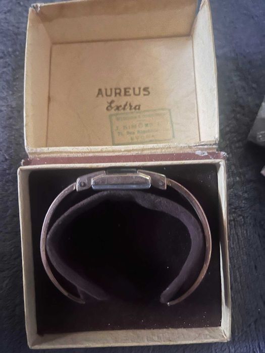 Relógio marca AUREUSEXTRA