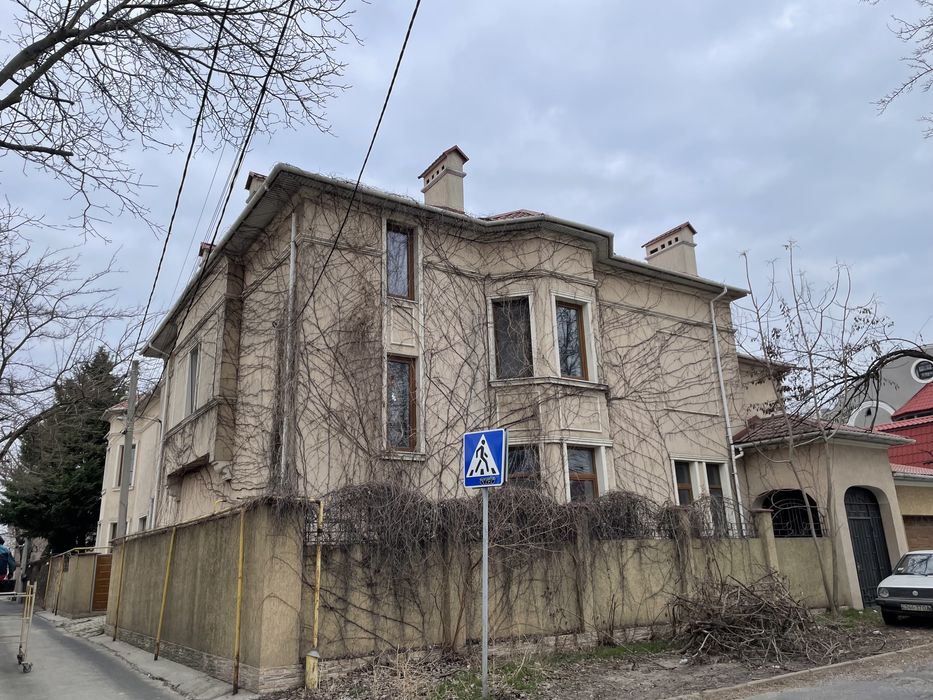 Дом 960м2 9 фонтана