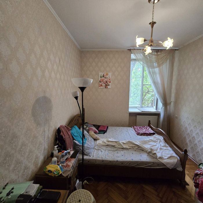 Продаю 2 кім квартиру Молодогвардійська  - проспект Богоявленский , " сталінка ",  Двоконтурний газовий котел