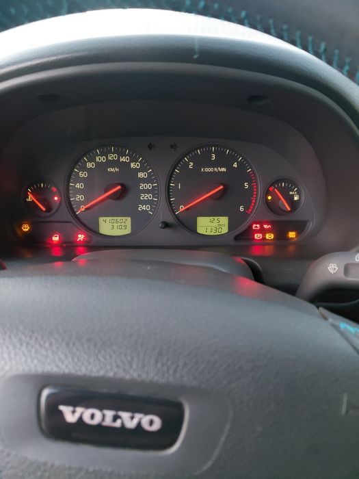 Volvo V40 2.2 turbo diesel