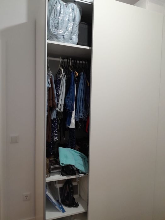 Roupeiro ikea com muita arrumação