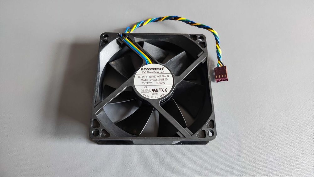Ventoinha de arrefecimento (cooler) Foxconn, modelo PV902512PSPF