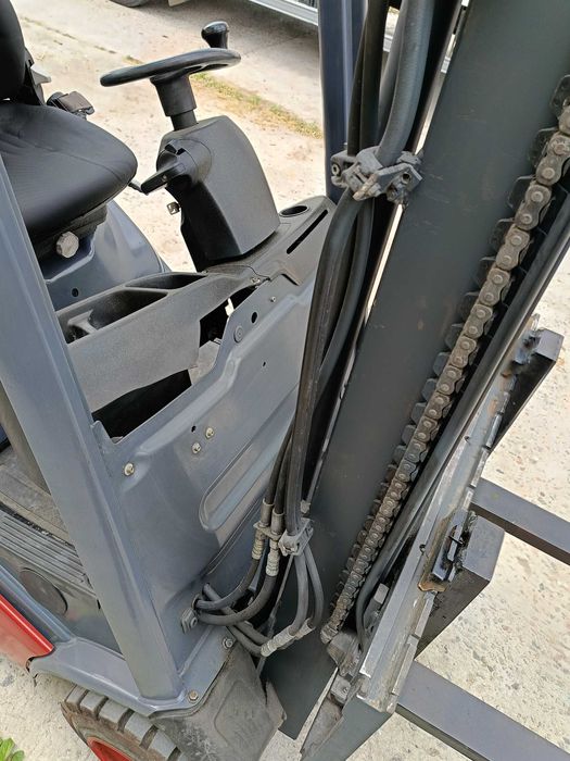 Продам погрузчик Linde H20T 2007