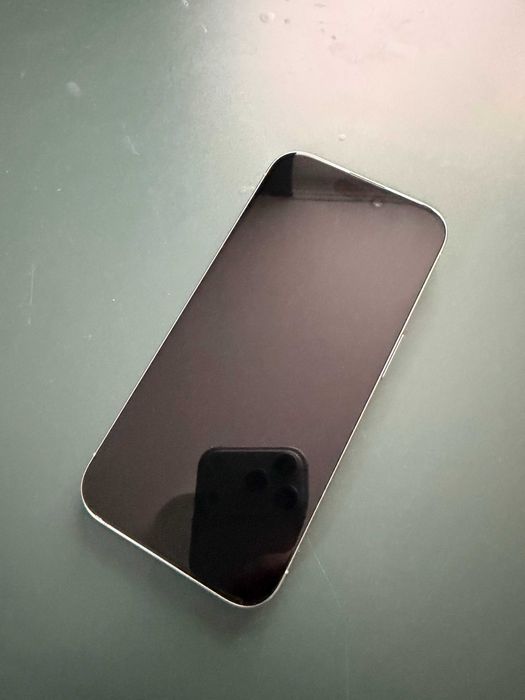 iPhone 15 Pro 128 GB – biały – stan idealny