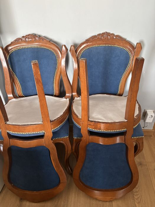 4 Cadeiras de Madeira de Carvalho