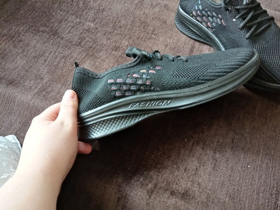 Sprzedam buty nowe