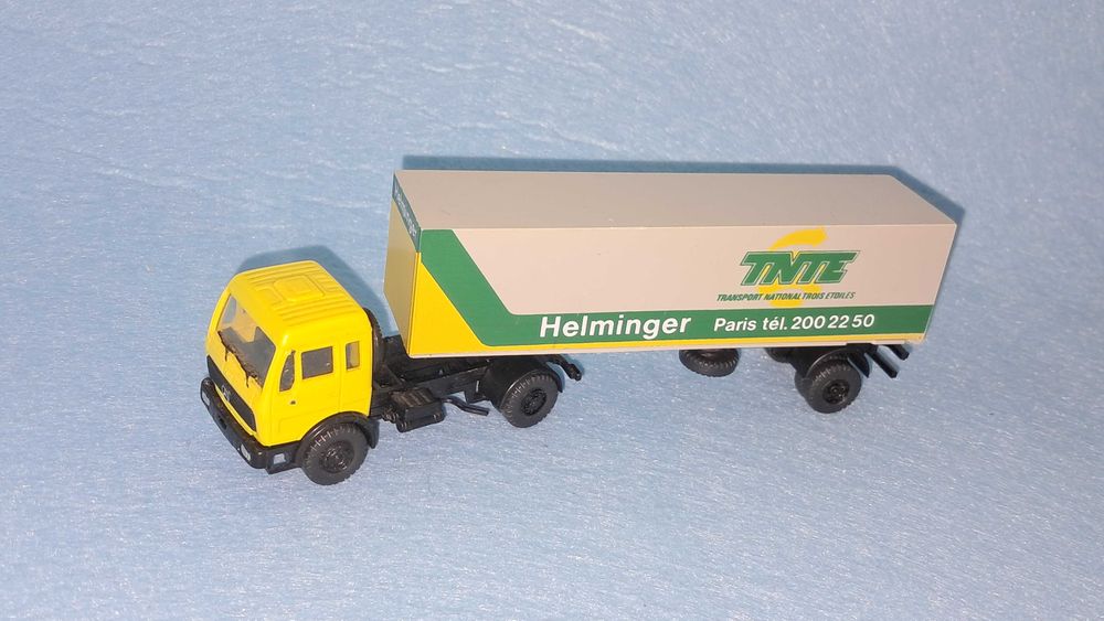 Miniatura 1/87 Mercedes-Benz ( wiking brekina roco )