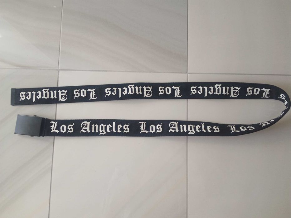 Pasek do spodni z napisem "Los Angeles" długość 121 cm.