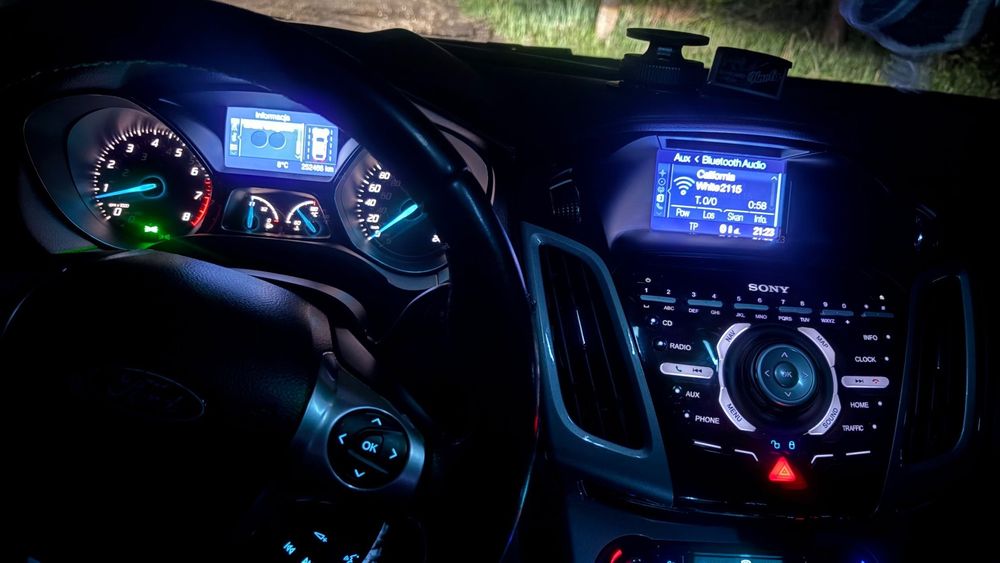 Ford Focus Ford Focus MK3 FULL OPCJA | Keyless | Sam Parkuje | Po Serwisach