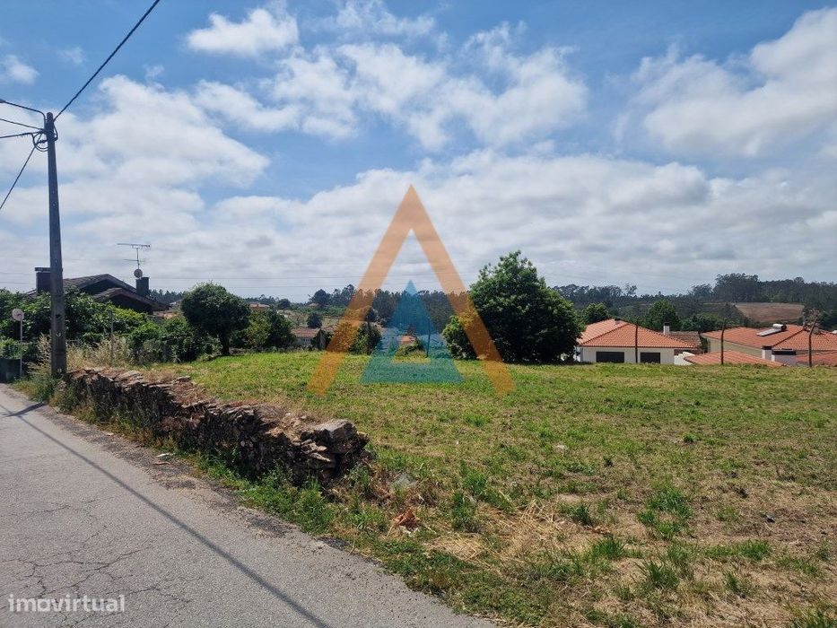 Terreno para construção de várias moradias