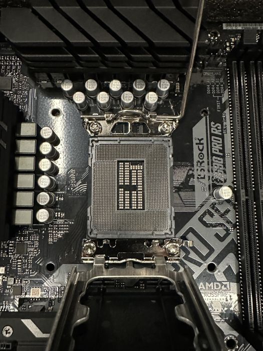 Материнка Asrock z690 pro rs