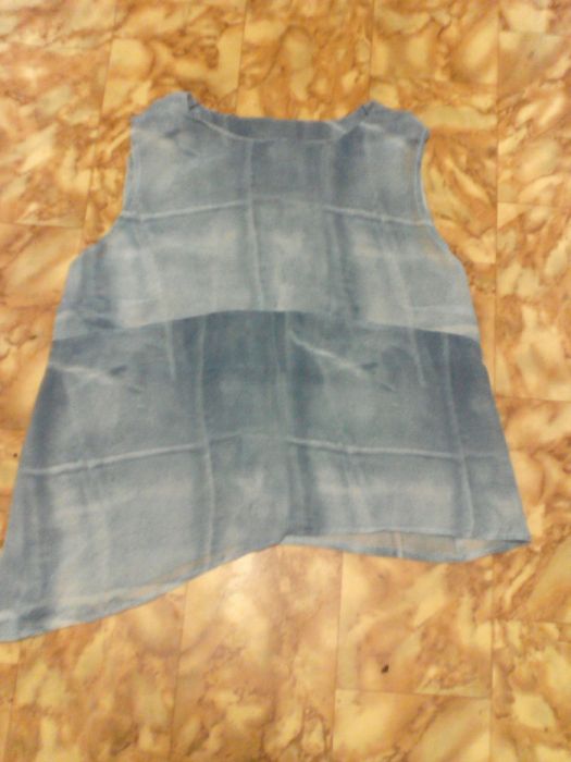 554. Bluzeczka damska rozmiar L