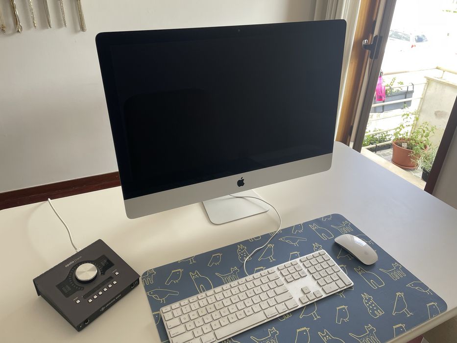 Apple iMac retina 5k 27” meados de 2015 - i5 | 16GB | 480 GB SSD + 1TB HDD