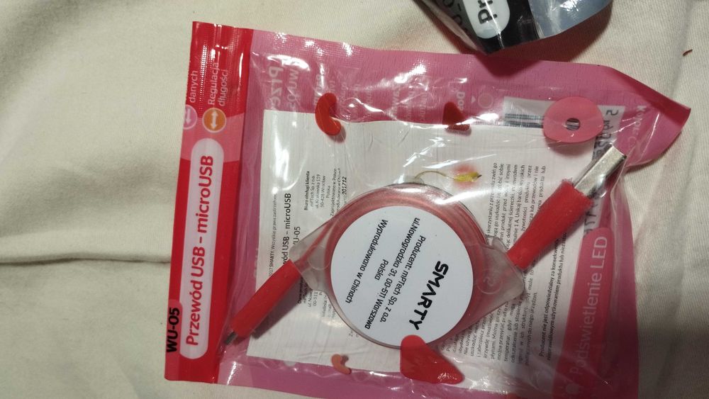 Zestaw kabli microUSB, adapter DVi/HDMI, seciowy (skrętka),mini statyw
