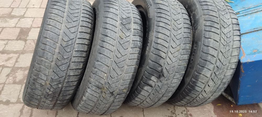 225/55/17 Pirelli Sottozero 3 Зима