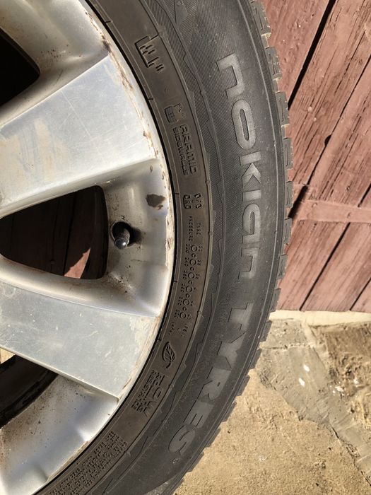 Продам шини та диски або окремо для vw tiguan шини нові диски рідні