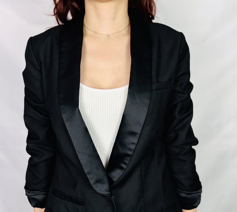 Czarna marynarka z satynowymi klapami M 38