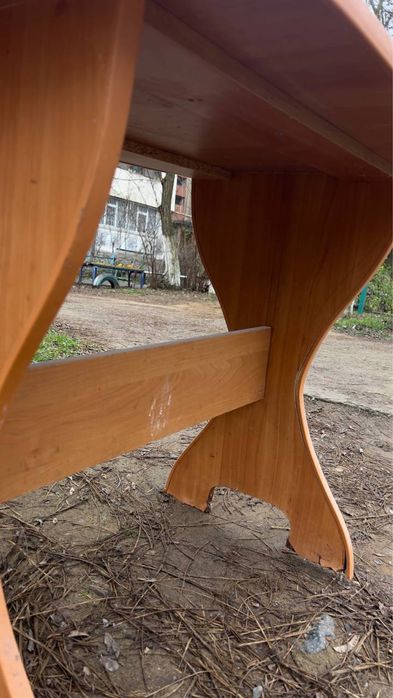 Продам стол кухонный