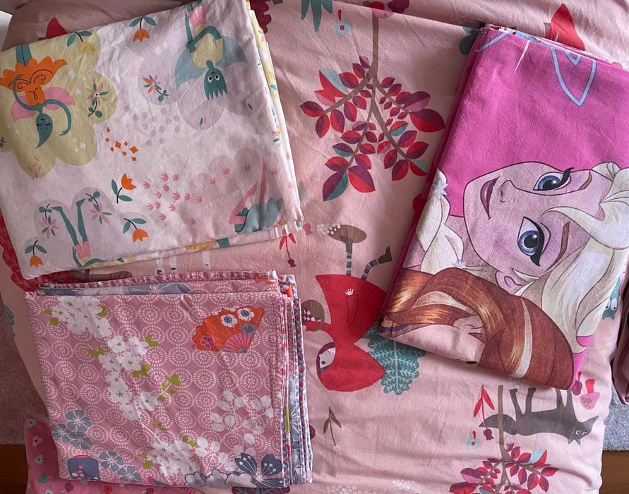 Cama de Criança + Colchão + roupa de cama