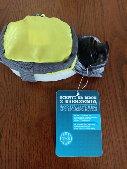 Nowy bidon 300ml z kieszonką na drobiazgi