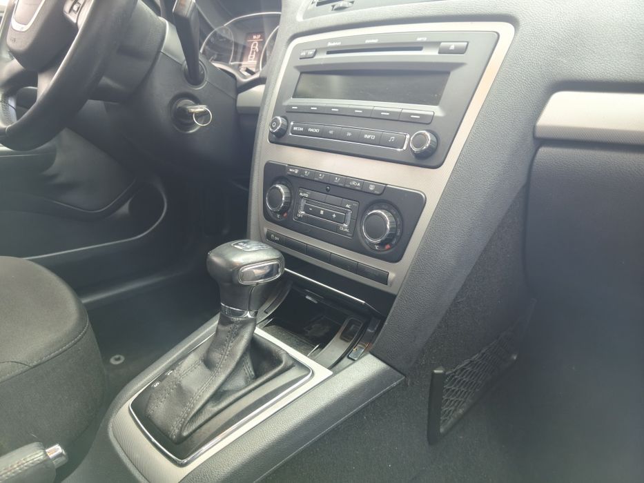 Skoda Octavia 1.6 TDI 105cv DSG | Garantia 18 Meses | Financiamento