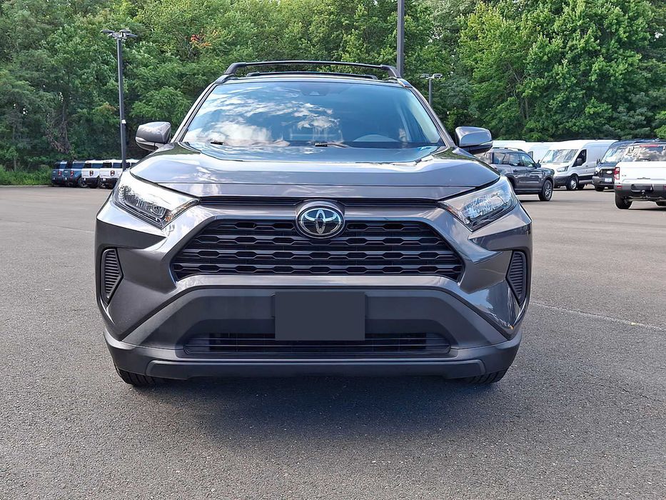 Toyota RAV4      2021
