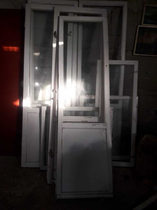 Продаю деревянные окна и двери