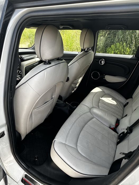 MINI Cooper D 5 Portas Auto JCW – Full Extras – Impecável