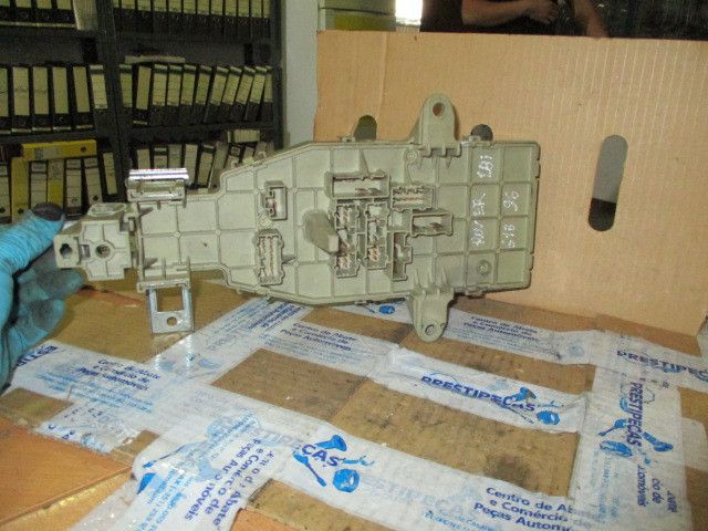 Caixa fusíveis / SAM / BSI ROVER 600 (RH)