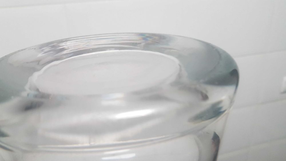 Jarra grande de vidro soprado com 79,5 cm altura