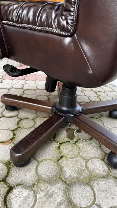 Кресло офисное под реставрацию