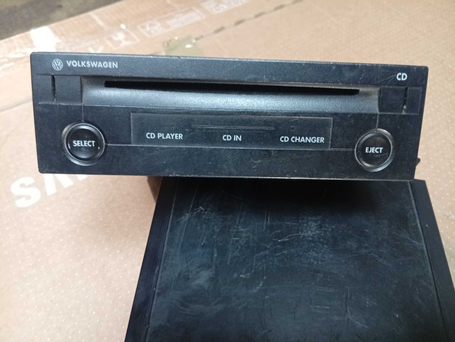VW Passat B5 FL ori wzmacniacz Monsoon AMP+ zmieniarka CD