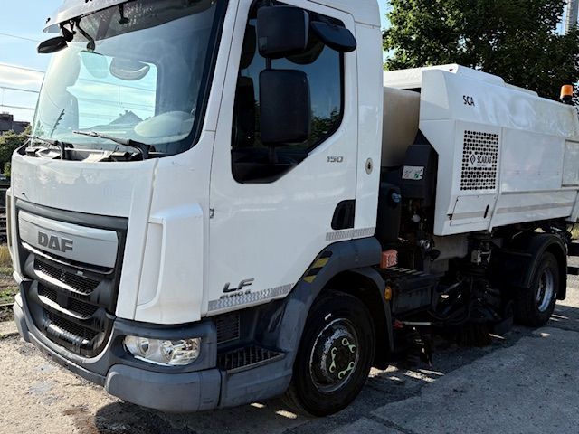 DAF LF Zamiatarka miejska uliczna dwustronna SCARAB 5,5 m3 Euro 6  Merlin 55 odkurzacz myjka Ravo Faun Bucher