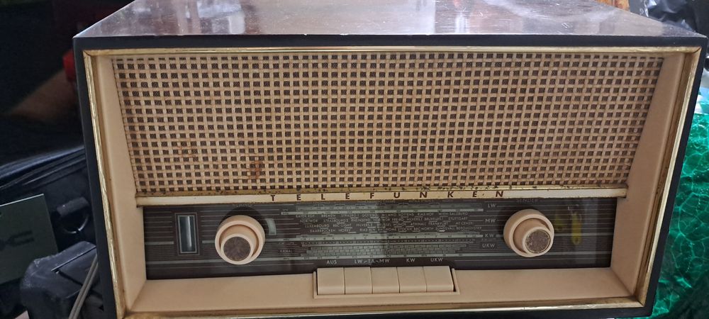 Vendo rádio antigo