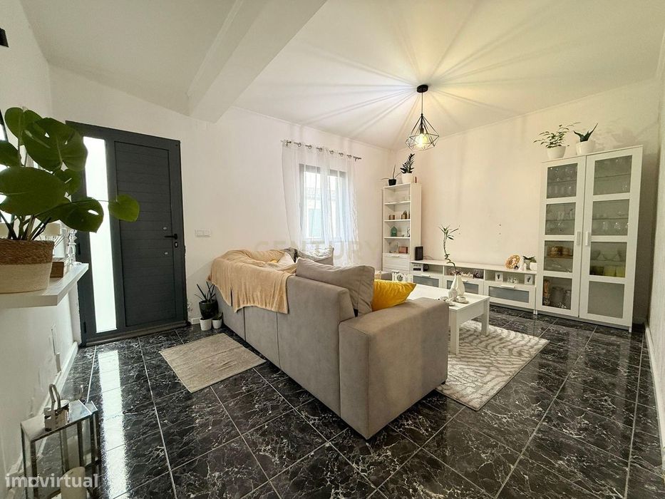 Moradia T2 com logradouro em Ribeira Grande, São Miguel