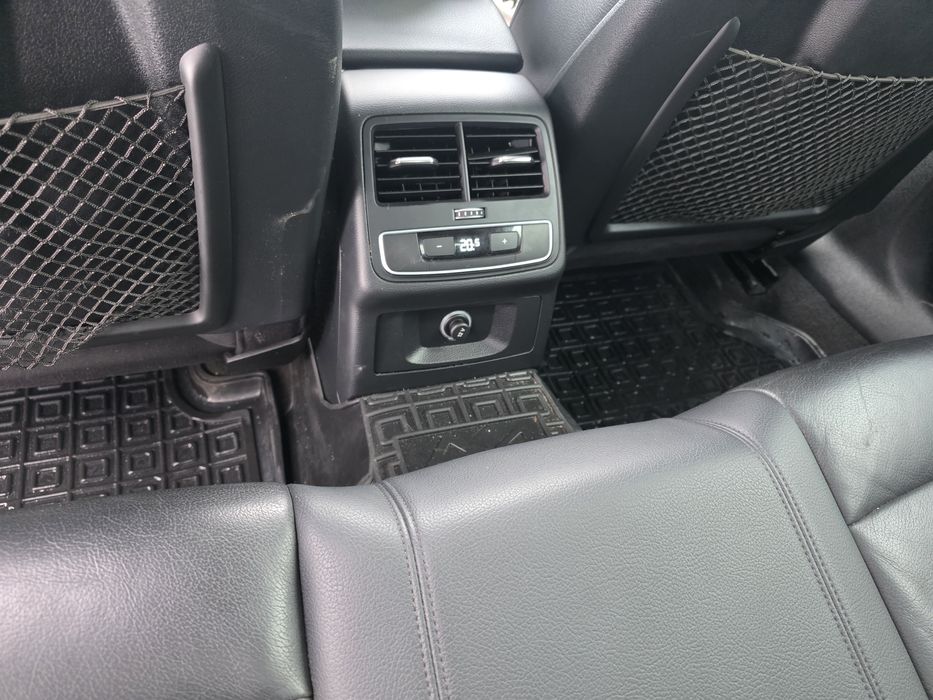 Ауді а4 б9продам.