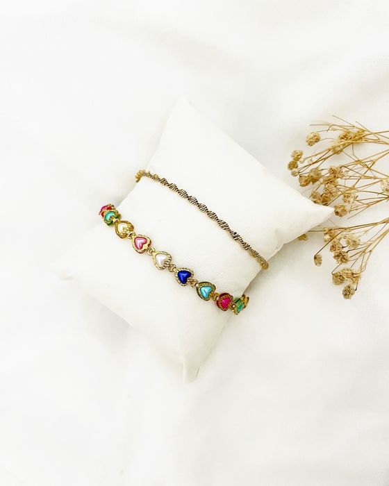 Pulseiras douradas em aço inoxidavel