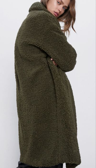 Пальто Zara  тедді демісезонне оливкого кольору розмір S