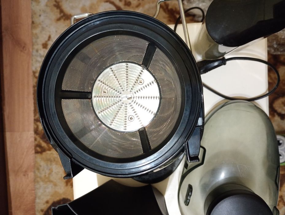 Соковижималка Delfa DJ-140