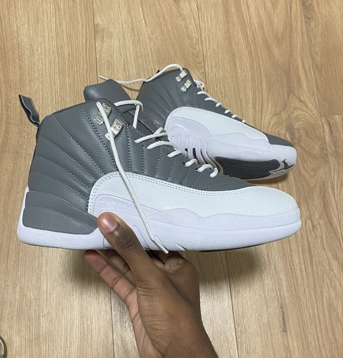 Jordan 12 disponivel