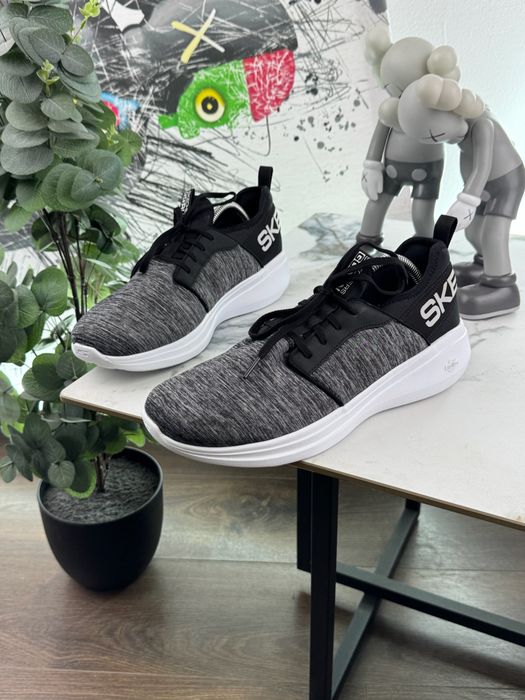 Кросівки Skechers Go Run 43 розмір Е16132