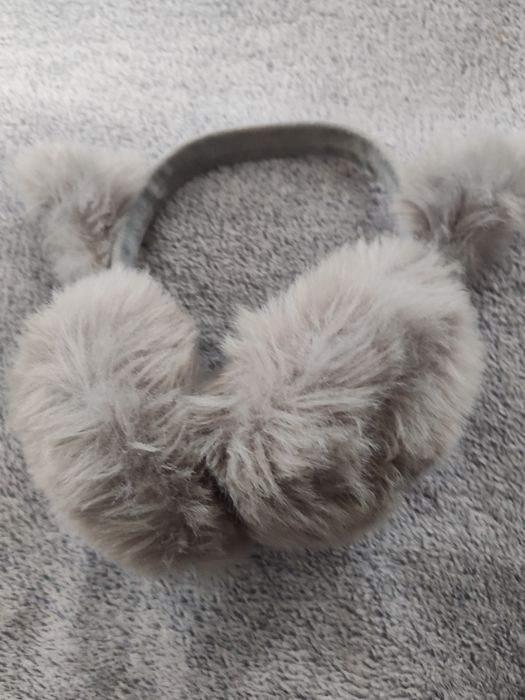 Хутряні навушники з вушками на дівчинку