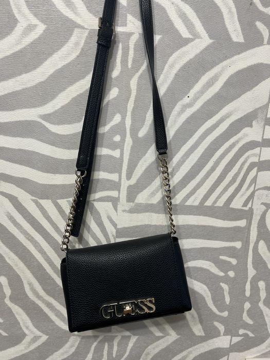 Сумка GUESS черноя