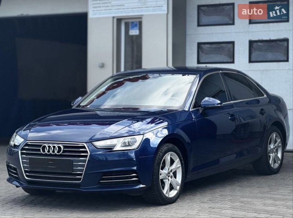 Audi A4 B9 2.0 tfsi 2016 рік